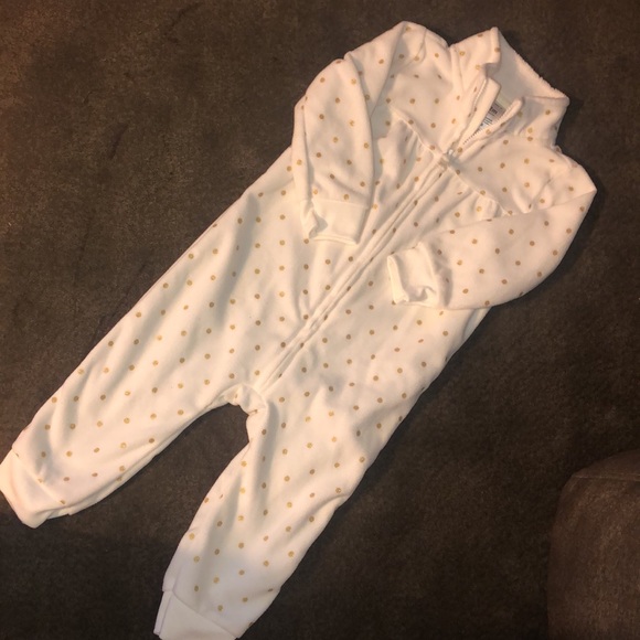 Footie pj & jumper lot - Picture 2 of 3